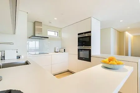 Dom Pedro Residences Aparthotel 4*