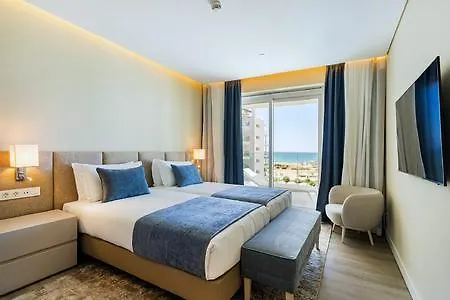 Dom Pedro Residences Aparthotel 4*