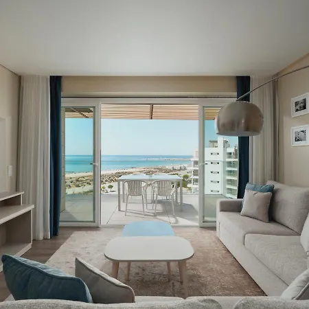 Dom Pedro Residences شقة فندقية 4*