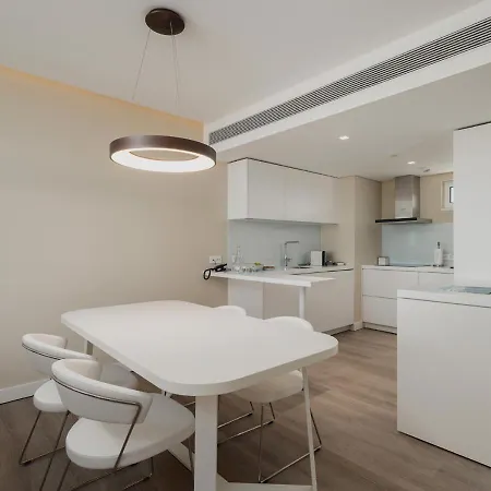 شقة فندقية Dom Pedro Residences 4*