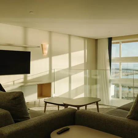 Dom Pedro Residences 4* فيلامورا