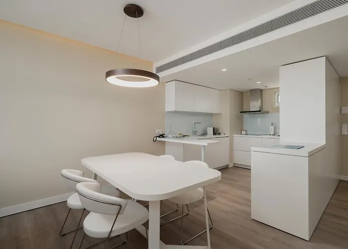 شقة فندقية Dom Pedro Residences 4*