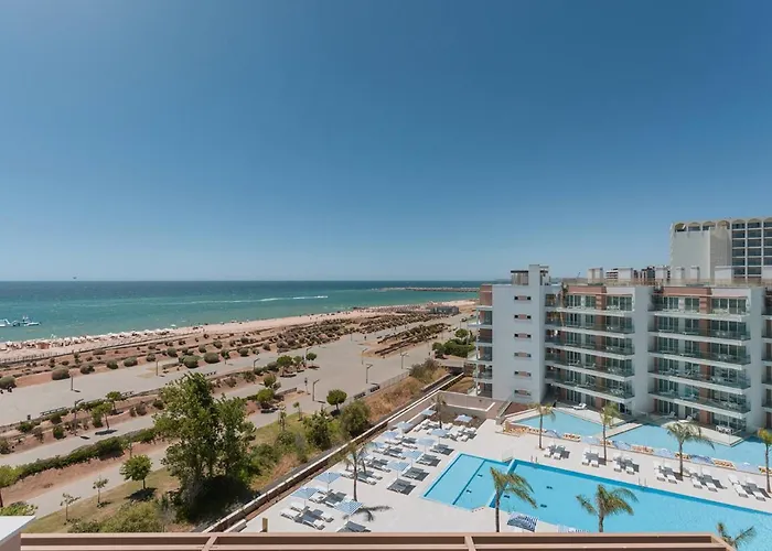 Dom Pedro Residences 4*