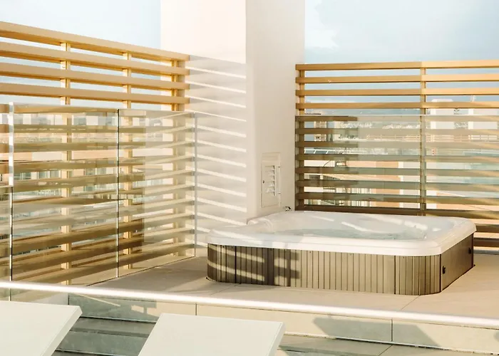 شقة فندقية Dom Pedro Residences 4*